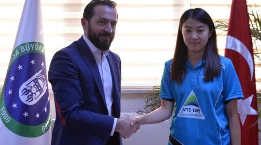 Bursa B&uuml;y&uuml;kşehir Belediyaspor Melek Hu'nun S&ouml;zleşmesini 1 Yıl Daha Uzattı