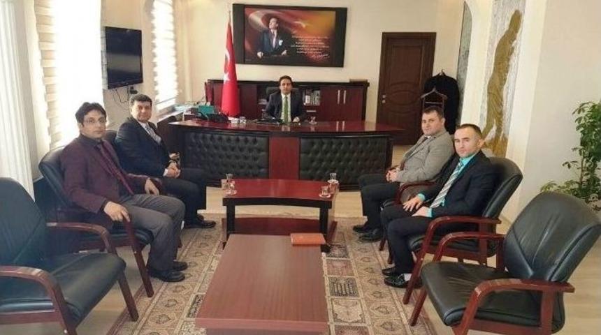 Asp Van İl M&uuml;d&uuml;r&uuml; Boz&ccedil;elik&rsquo;ten &Ccedil;aldıran Kaymakamı D&uuml;rdar&rsquo;a Ziyaret