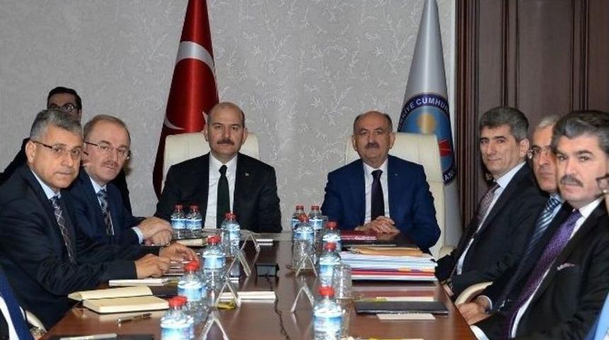 İstihdam Seferberliği İ&ccedil;in Bakanların Valilerle Sabah Mesaisi