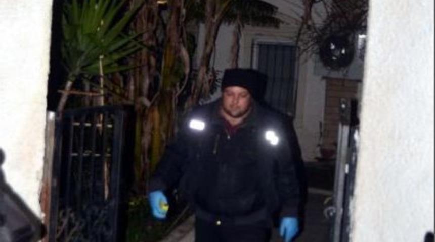 Evinde &Ouml;l&uuml; Bulundu