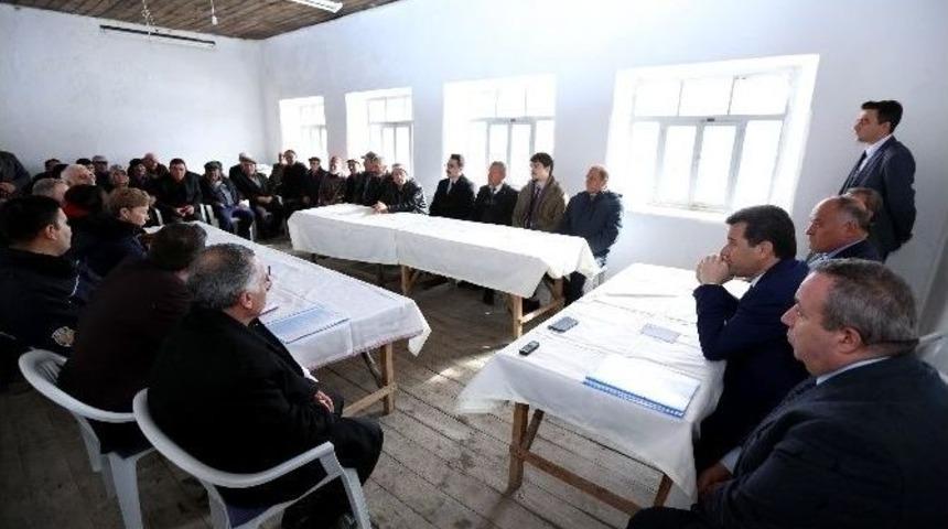 Vali &Ccedil;elik, Han İl&ccedil;esindeki Mahalle Muhtarlarının Sorunlarını Dinledi