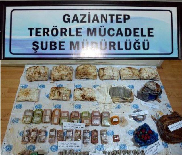 Gaziantep'te Eyleme Hazırlanan 4 Deaş'lı 150 Kilo Patlayıcıyla Yakalandı