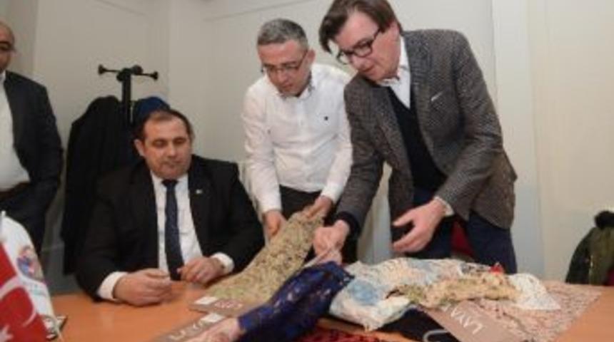 Bursalı Tekstilciler Fransızlarla İş Birliği Masasında