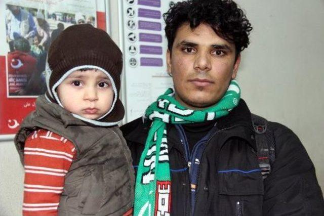 Yunanistan, Ka&ccedil;akları T&uuml;rkiye&rsquo;Ye  geri Itme  Ile G&ouml;ndermeyi S&uuml;rd&uuml;r&uuml;yor 1