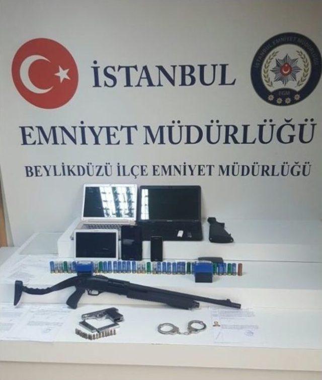 Yurt Dışına Ka&ccedil;maya &Ccedil;alışırken Yakalanan Fet&ouml; &Uuml;yesi Akademisyenlere Yardım Edenler Yakalandı 1