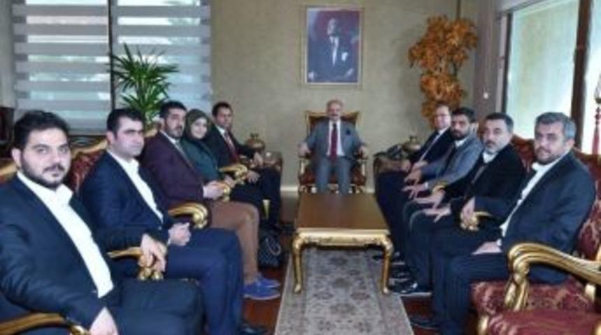 &Ccedil;akacak: &ldquo;iş İnsanlarımızla Birlikte &Ccedil;alışarak, &Uuml;lkemiz &Uuml;zerinde Oynanan Oyunları Boşa &Ccedil;ıkaracağız&rdquo;