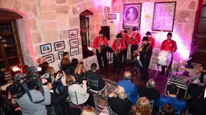 Balkan Ezgileri Adana&rsquo;da Esti