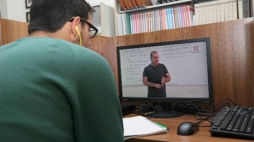 Mersin&rsquo;de &rsquo;herkes İ&ccedil;in K&uuml;t&uuml;phane&rsquo; Projesi Hayata Ge&ccedil;irildi