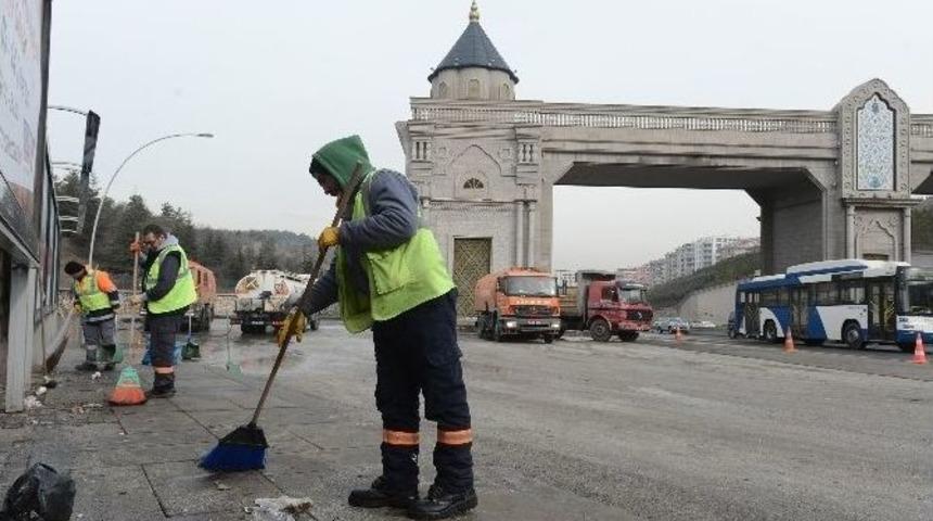 Ankara Büyükşehirden Kent Giriş Kapılarında Temizlik