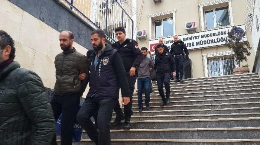 Darp Edildikleri Mekanı Basan Şahıslar Mekan &Ccedil;alışanını &Ouml;ld&uuml;rd&uuml;