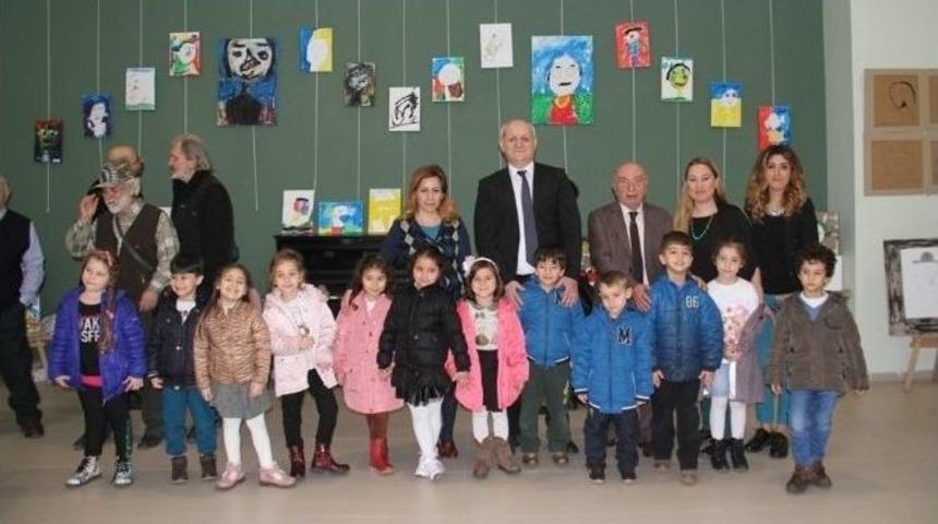 Minik Karikat&uuml;ristlerin Eserleri Kartal&rsquo;da Sergilendi