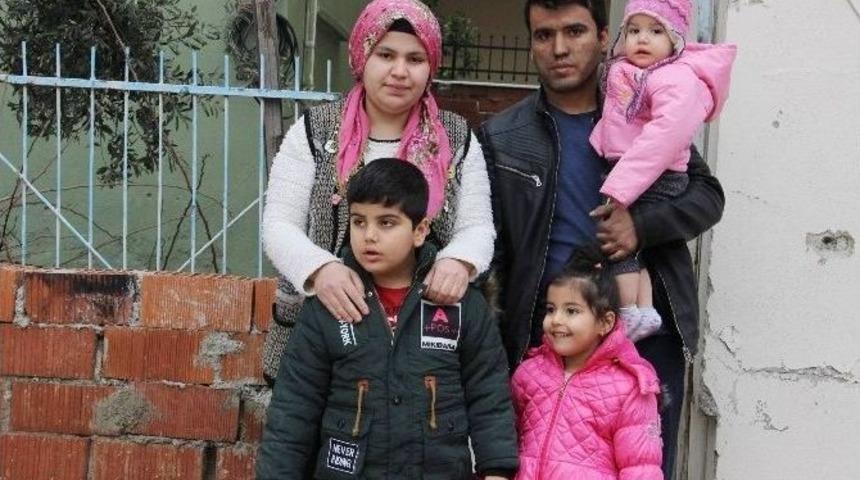 Eşyaları Yanan Aileye Yunusemre Belediyesi El Uzattı