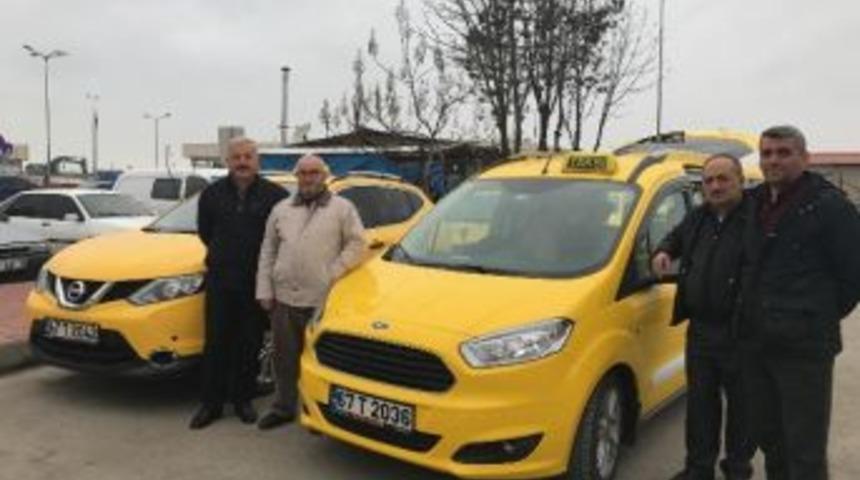 Alaplı&rsquo;da Taksiciler Ara&ccedil;larını Yeniliyor