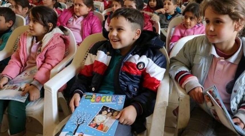 Baş&ccedil;ayırlı Minikler Tiyatro Heyecanını Yaşadı