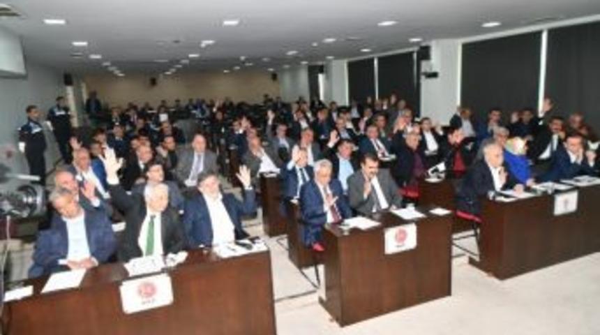 Basın Pasoları Oy &Ccedil;okluğuyla Ge&ccedil;ti