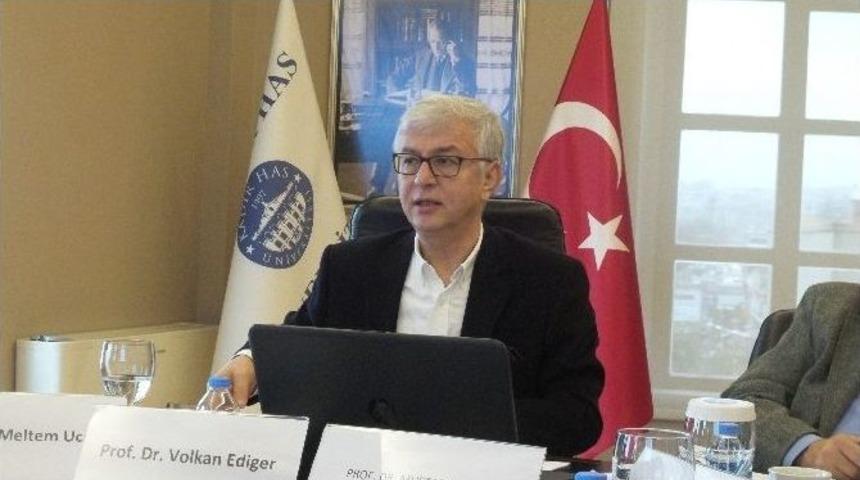 T&uuml;rkiye Enerji Sisteminin En &Ouml;nemli Sorunu; İthal Enerjiye Bağımlılık