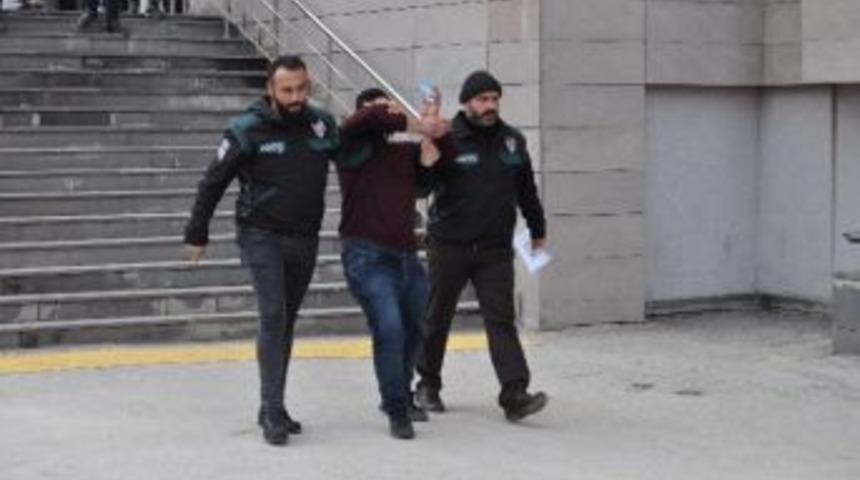 Gencin &Ouml;l&uuml;m&uuml;ne Neden Olan Uyuşturucu Satıcıları Tutuklandı