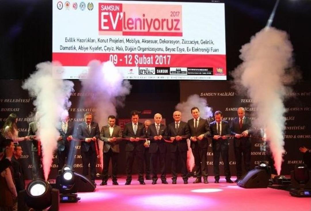 &ldquo;ev&rsquo;leniyoruz&rdquo; Fuarı&rsquo;na Nikahlı A&ccedil;ılış