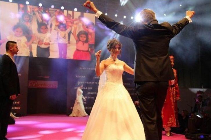 “ev’leniyoruz” Fuarı’na Nikahlı Açılış G1