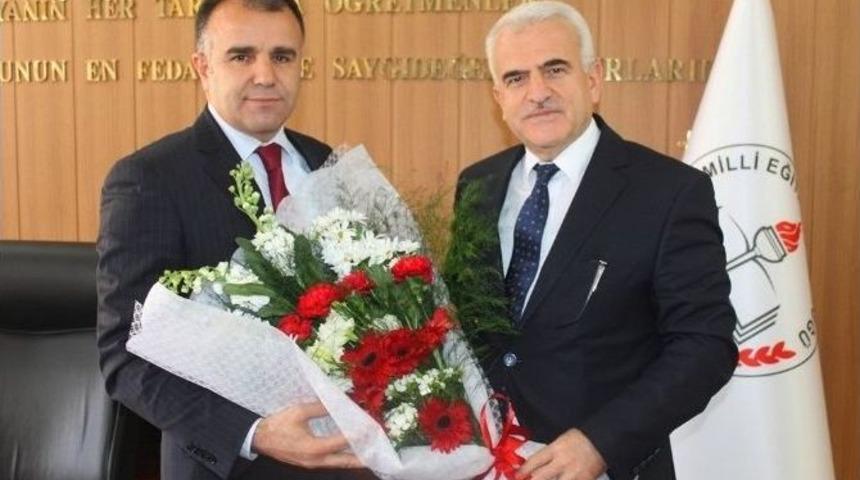 Karaman&rsquo;ın Yeni İl Milli Eğitim M&uuml;d&uuml;r&uuml; Mevl&uuml;t Kuntoğlu G&ouml;reve Başladı