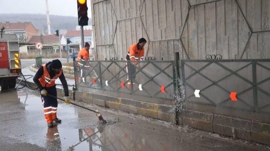 Boz&uuml;y&uuml;k&rsquo;te Alt Ge&ccedil;itlerde Kapsamlı Temizlik