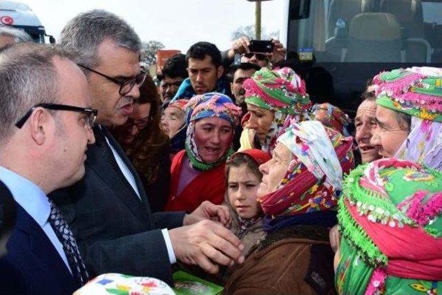 Veysi Kaynak'tan, Ayvacık'taki Depremzedelere Ev Müjdesi