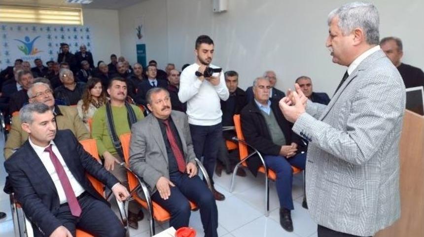 Başkan Polat Mahalle Muhtarlarıyla Bir Araya Geldi
