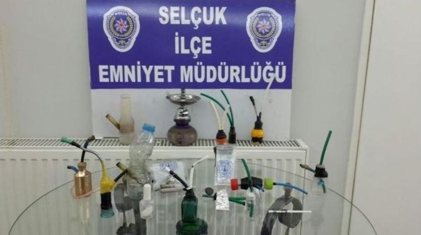 Sel&ccedil;uk&rsquo;ta Zehir Tacirlerine Darbe: 5 G&ouml;zaltı