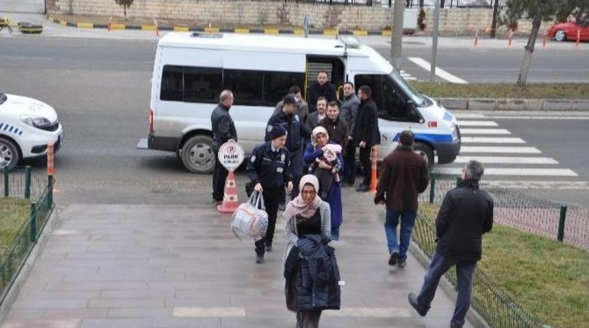 Fet&ouml; Soruşturmasında 5 Kişi Daha Tutuklandı