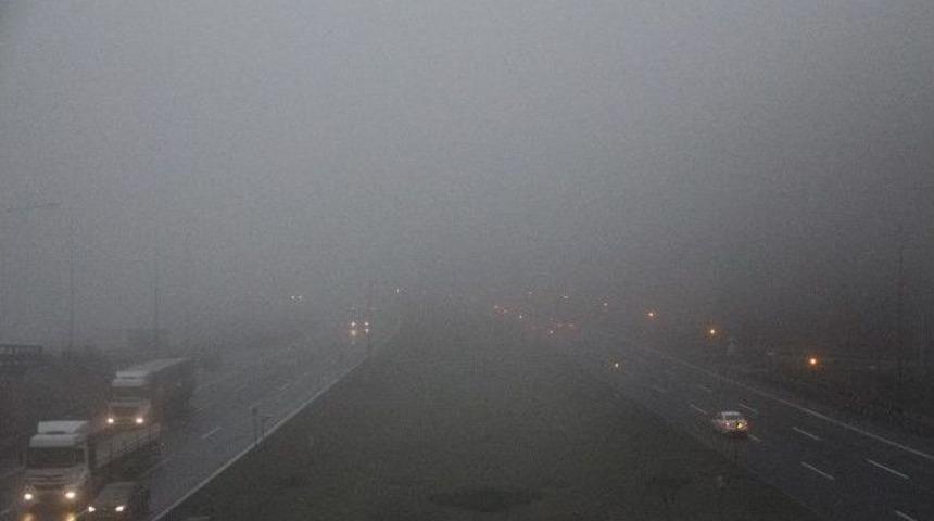 Bolu Dağı&rsquo;nda G&ouml;r&uuml;ş Mesafesi 10 Metreye D&uuml;şt&uuml;