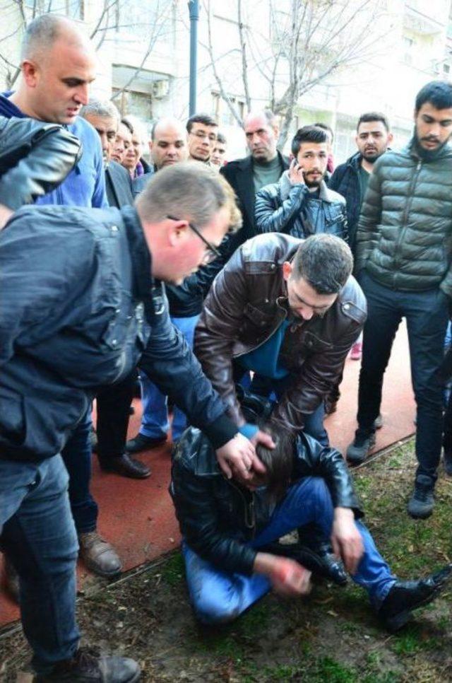 &Ccedil;ocuk Tacizcisi Olduğu Ileri S&uuml;r&uuml;len Kişiye Lin&ccedil; Girişimi 1