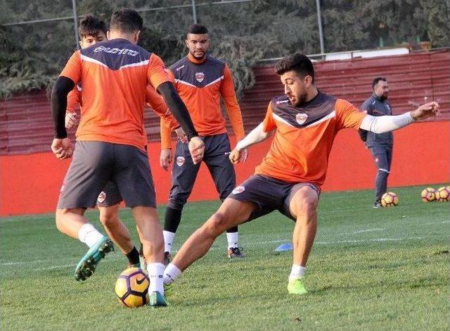 Adanaspor, G&uuml;n&uuml; &Ccedil;ift İdmanla Tamamladı 2