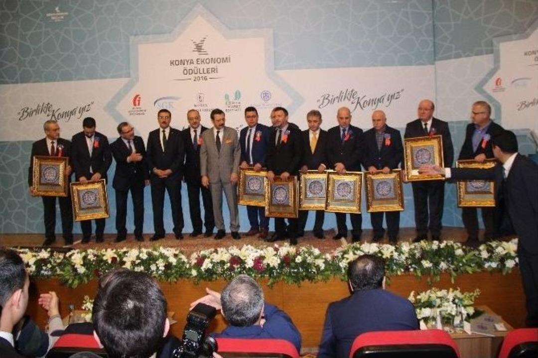 Konya Ekonomi &Ouml;d&uuml;lleri Sahiplerini Buldu