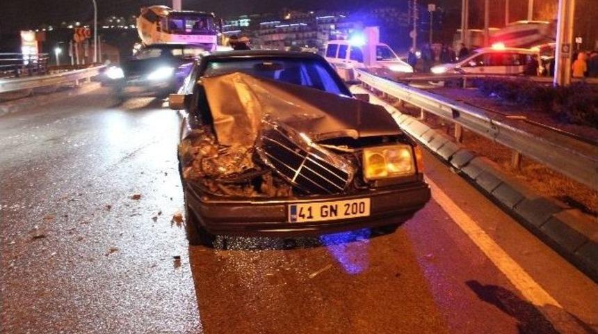Kocaeli&rsquo;de Trafik Kazası: 3 Yaralı