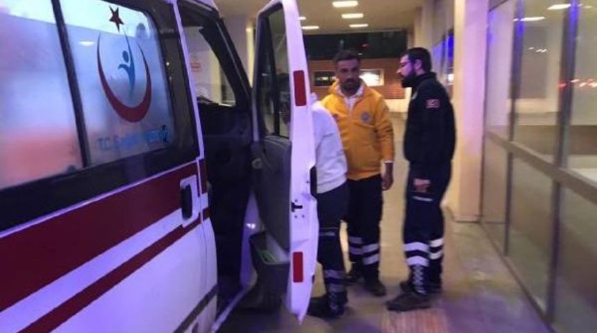 Yaralıları Taşıyan Ambulansa Saldırdılar