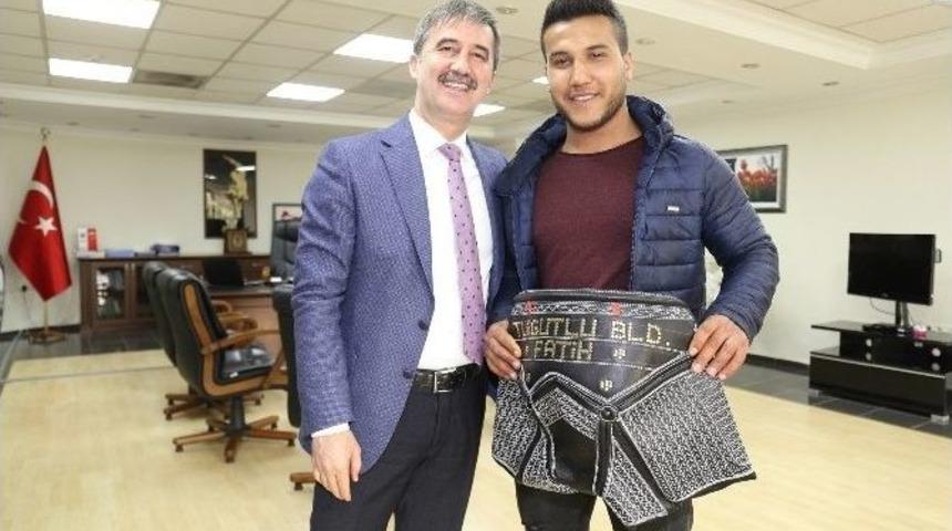 Başkan Şirin G&uuml;reş&ccedil;ileri Ağırladı