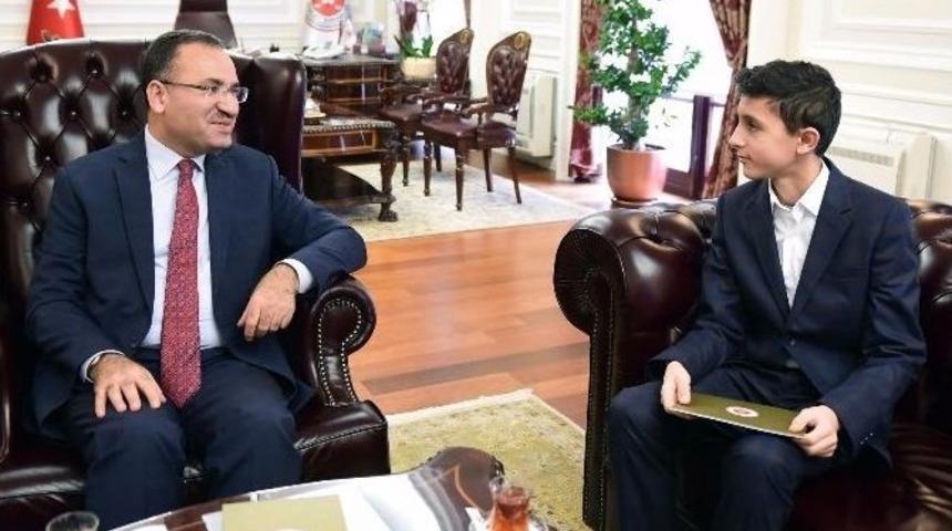 Adalet Bakanı Bozdağ, Teog Birincisini Makamında Ağırladı