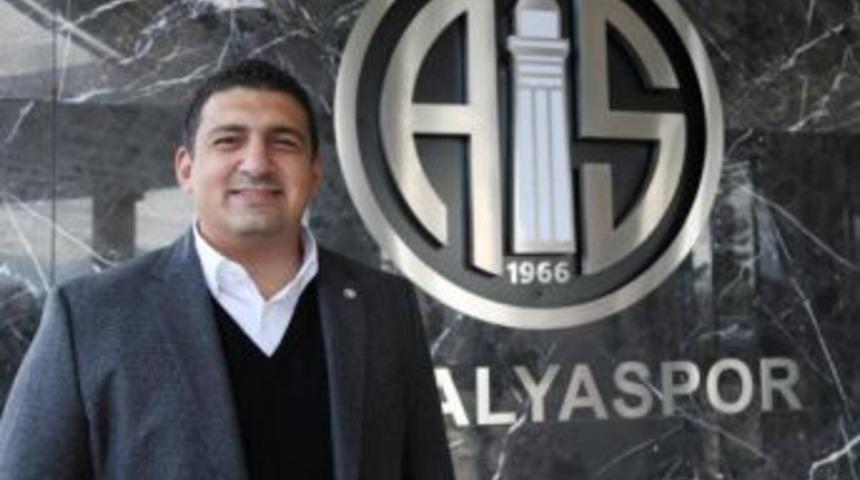 Antalyaspor Başkanı &Ouml;zt&uuml;rk'ten Futbolcularına Ikaz: ''rehavete Kapılmayın''