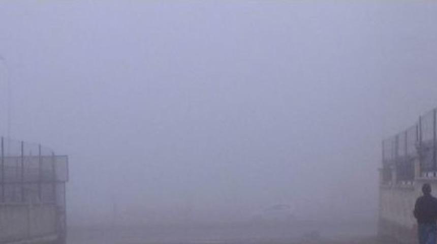 Diyarbakır&rsquo;ı Sis Kapladı, Kentte G&ouml;z G&ouml;z&uuml; G&ouml;rm&uuml;yor