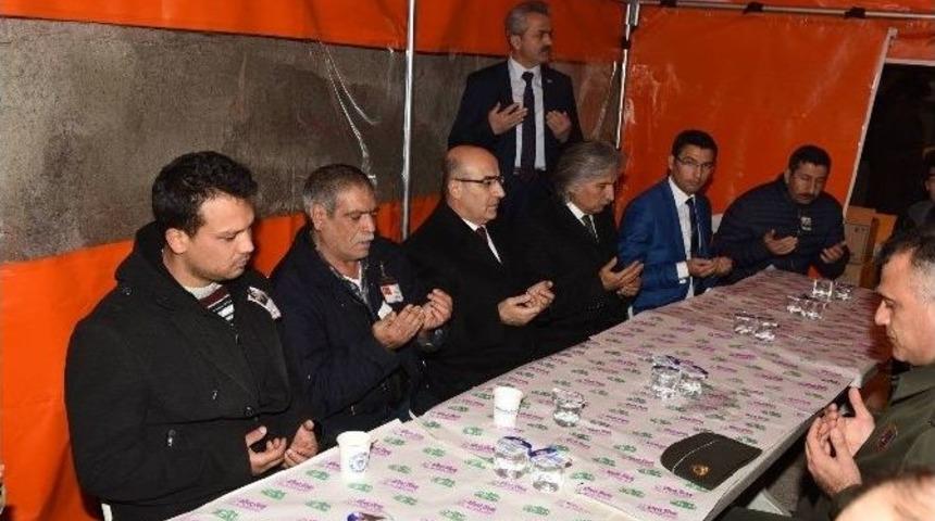 Vali Demirtaş&rsquo;tan Şehit Ailelerine Taziye Ziyareti