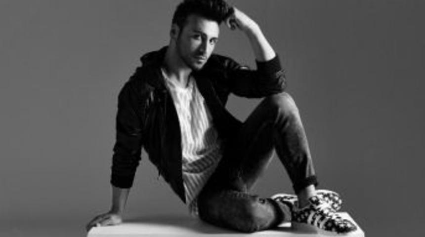 &rsquo;aşk İle Soludum&rsquo; 2 G&uuml;nde Klipsiz 200 Bin Dinlemeye Ulaştı