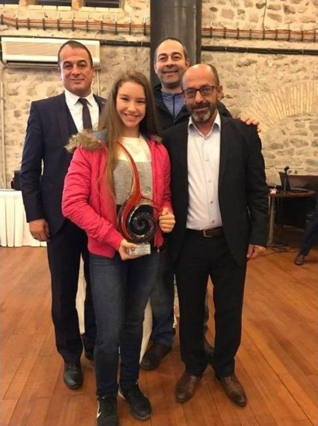 Ayşe Beg&uuml;m Onbaşı Yılın Sporcusu Se&ccedil;ildi 2