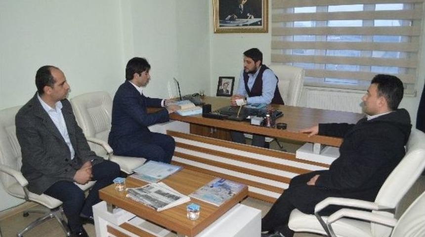 Hayrat Vakfı&rsquo;ndan T&uuml;gva Başkanı Som&rsquo;a Ziyaret