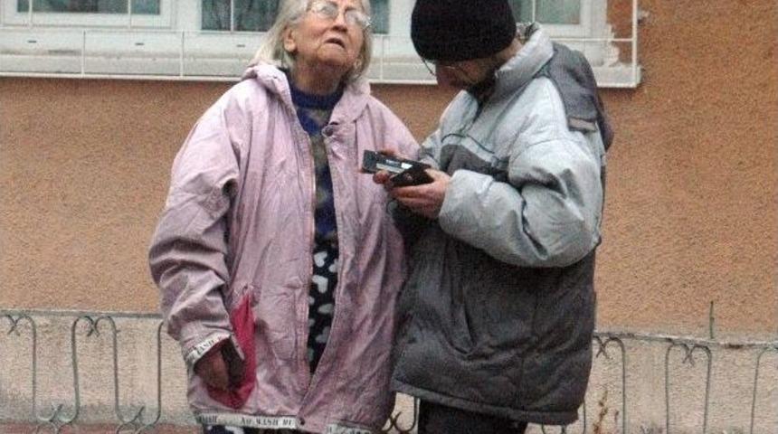 Ankara&rsquo;da Belediye Ekiplerini Şaşkına &Ccedil;eviren Ev