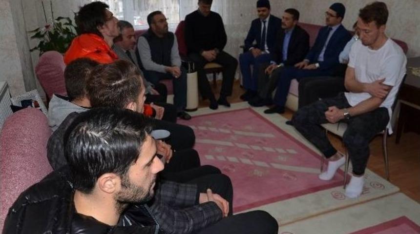 Sivasspor&rsquo;dan Şehit Ailesine Ziyaret