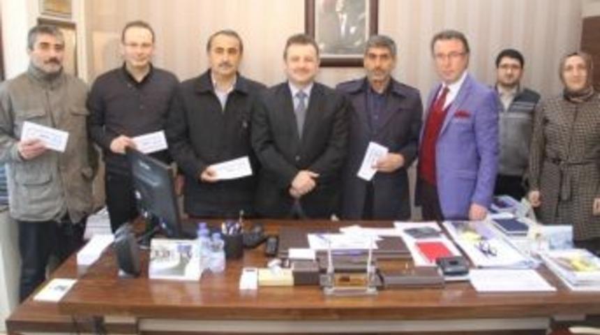 Sigara Bırakan Muhtarlara B&uuml;y&uuml;kşehir&rsquo;den Check-up