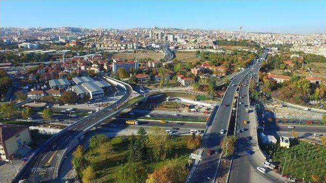 Ankara’da 5 Milyon 731 Bin Ton Asfalt Serildi, Bin 638 Kilometre Yeni Yol Açıldı