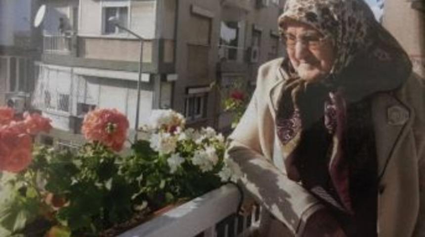 Oltu M&uuml;nadiye Annesini Kaybetti