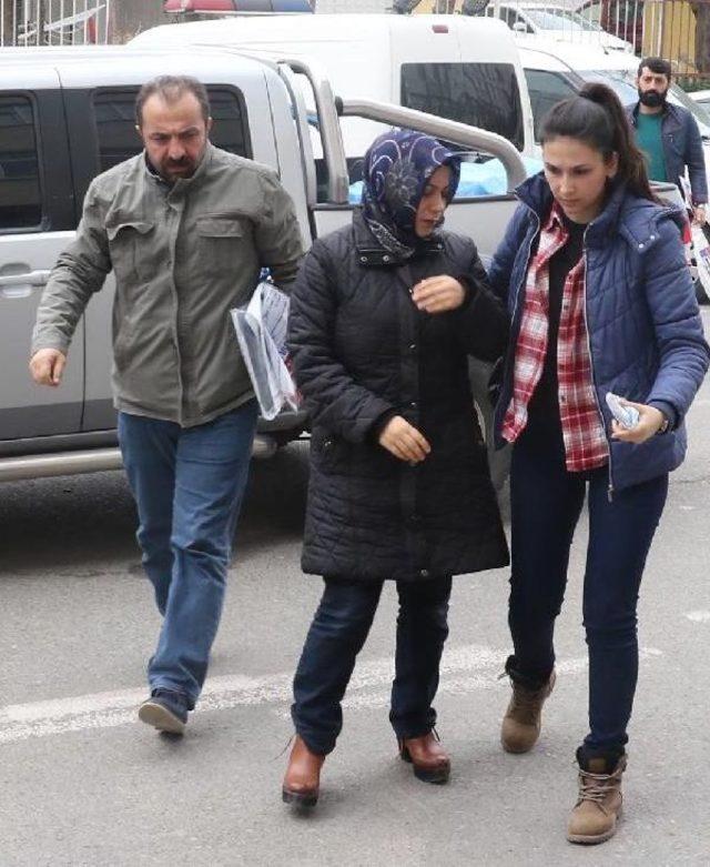 Bylock Kullandıkları &Ouml;ne S&uuml;r&uuml;len 12 &Ouml;ğretmen G&ouml;zaltına Alındı 1