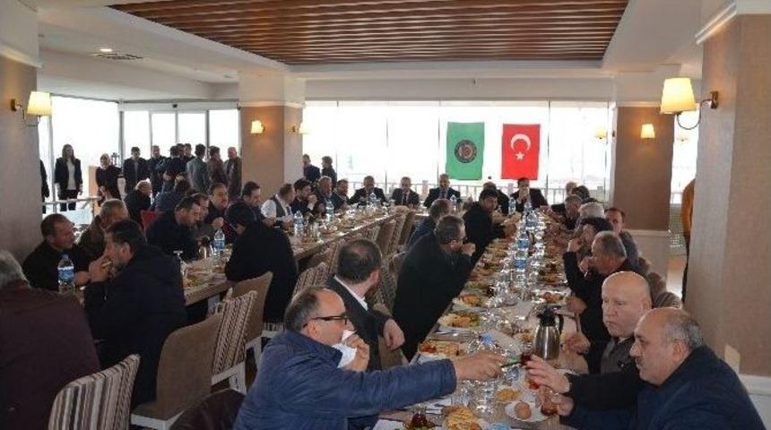 Ziraat Odası Muhtarlar Ve Delegelerle Buluştu